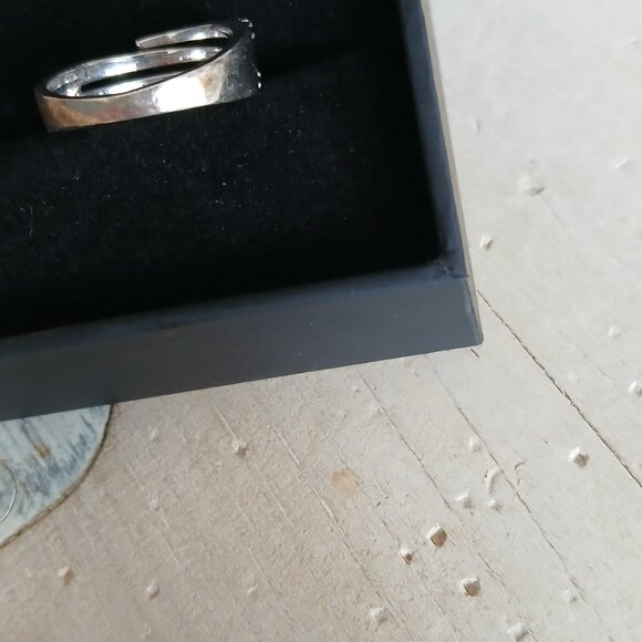 Black and White Diamond Ring (Zales) SS 925 - Picture 8 of 8